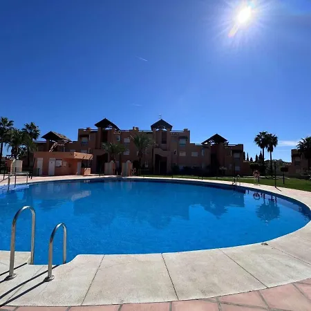 2 Bedroom With Terrace And Pool *